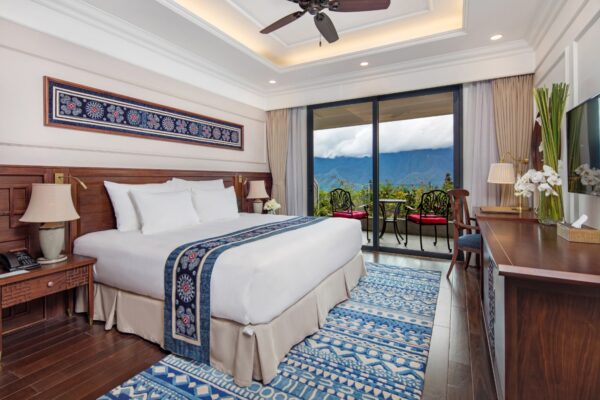 Phòng Classic (cổ điển) view núi